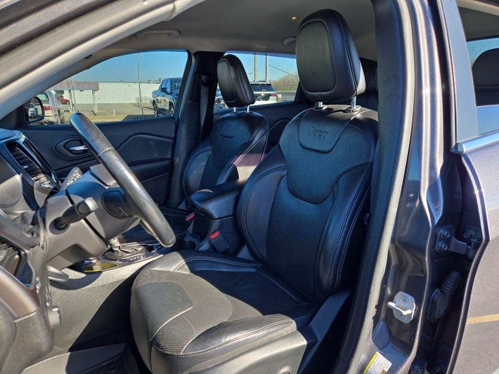 2019 Jeep Cherokee Limited FWD