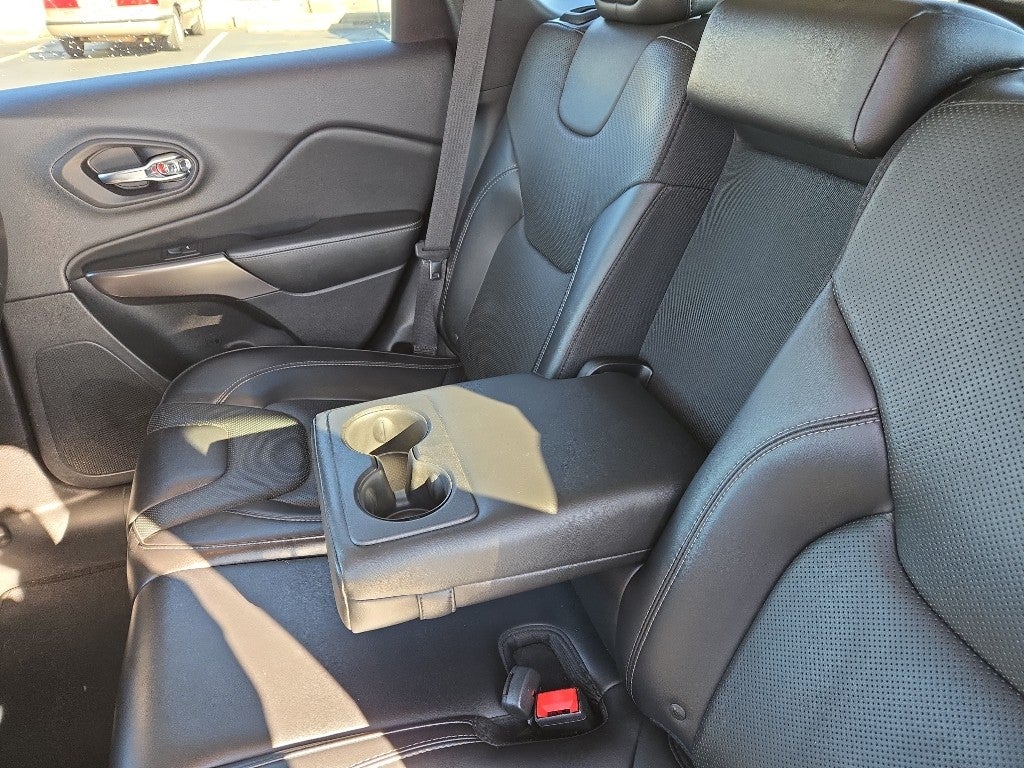 2019 Jeep Cherokee Limited FWD