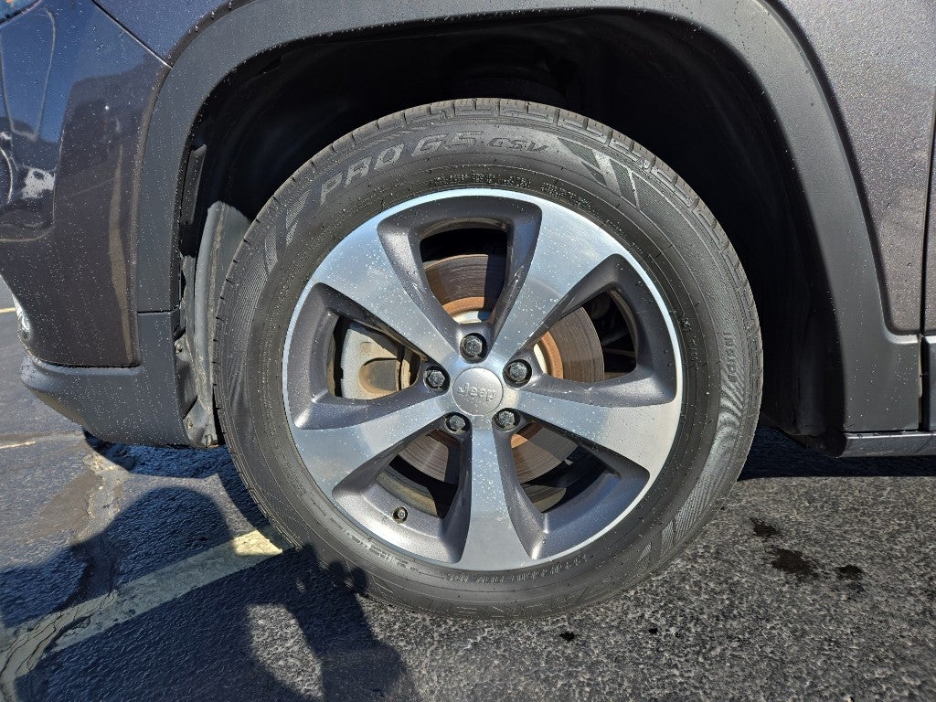 2019 Jeep Cherokee Limited FWD