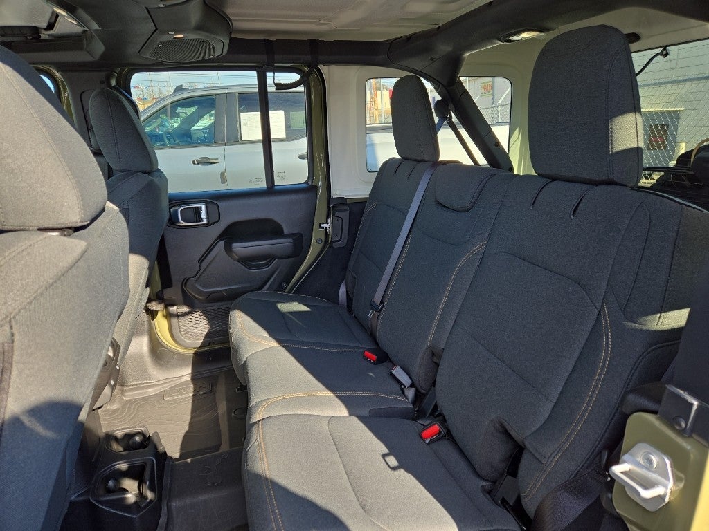 2025 Jeep Wrangler 4-Door Summit 4x4