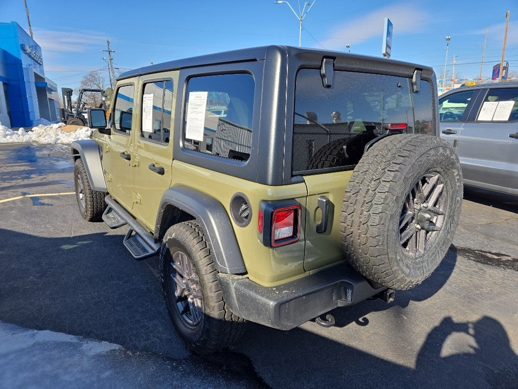 2025 Jeep Wrangler 4-Door Summit 4x4