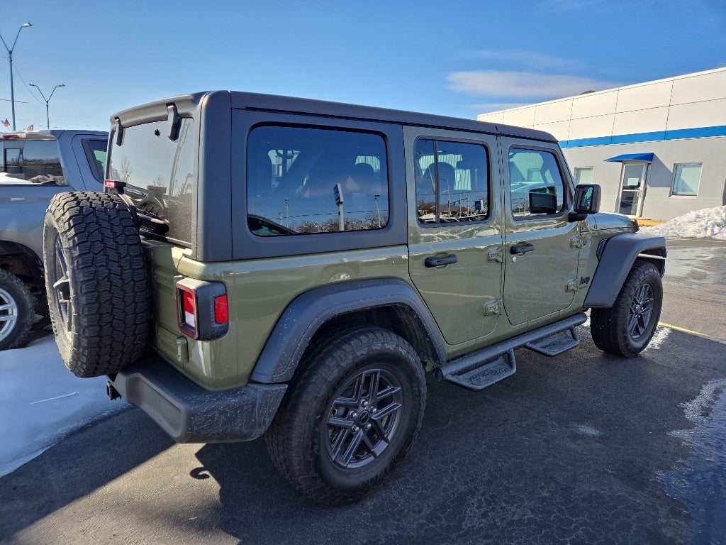 2025 Jeep Wrangler 4-Door Summit 4x4