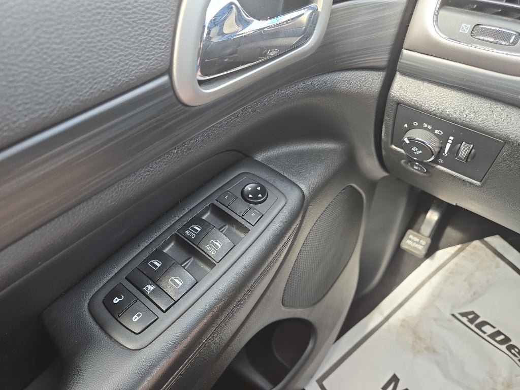 2020 Jeep Grand Cherokee Laredo E 4x4