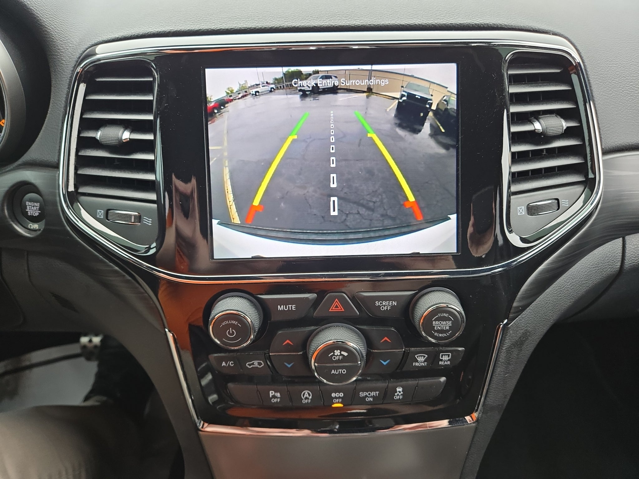 2021 Jeep Grand Cherokee Laredo X 4x4