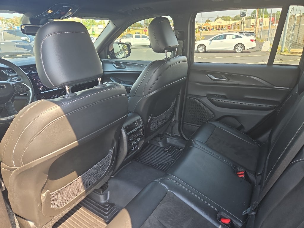 2023 Jeep Grand Cherokee Altitude 4x4