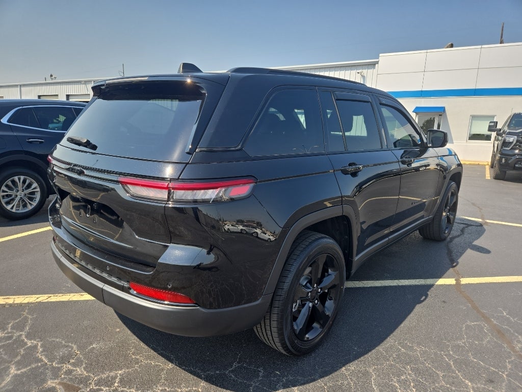 2023 Jeep Grand Cherokee Altitude 4x4