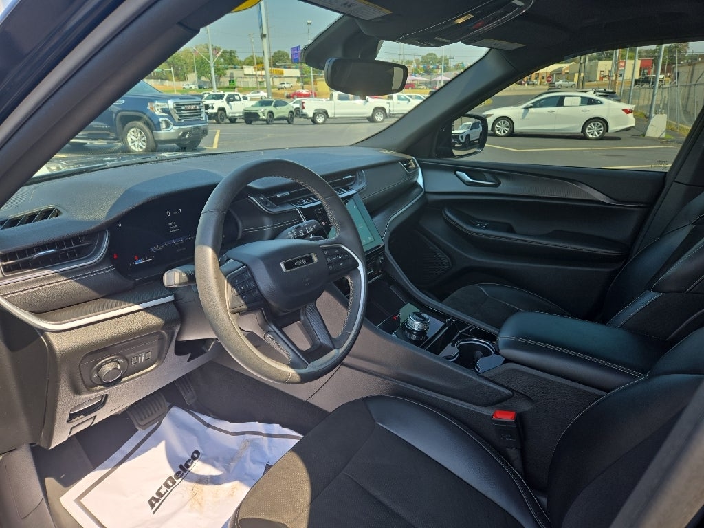 2023 Jeep Grand Cherokee Altitude 4x4