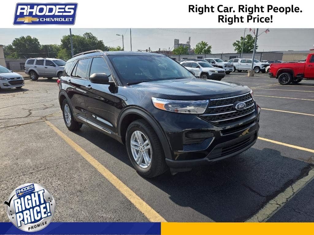 2023 Ford Explorer XLT RWD's photo