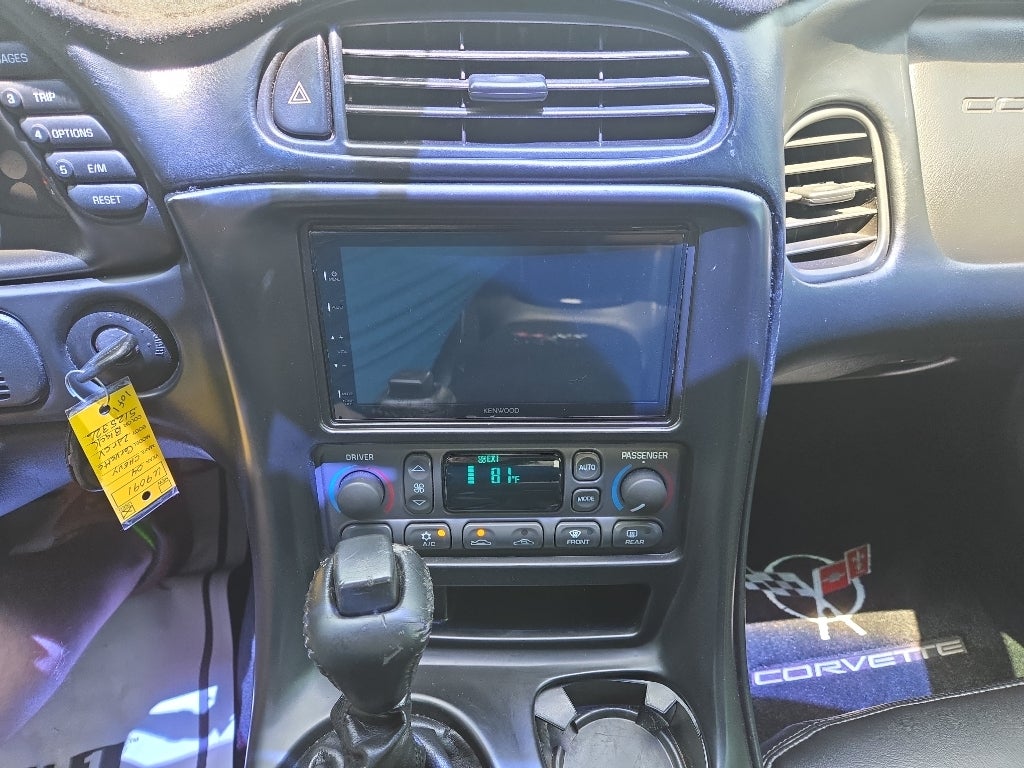 2004 Chevrolet Corvette Base