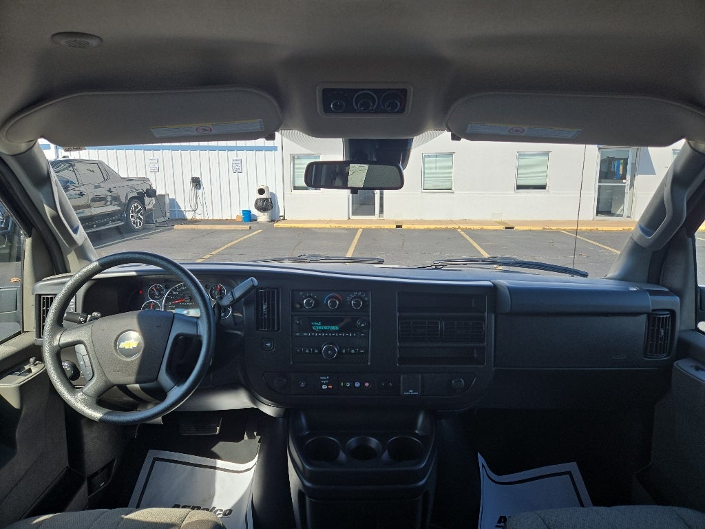 2021 Chevrolet Express Passenger 3500 LT