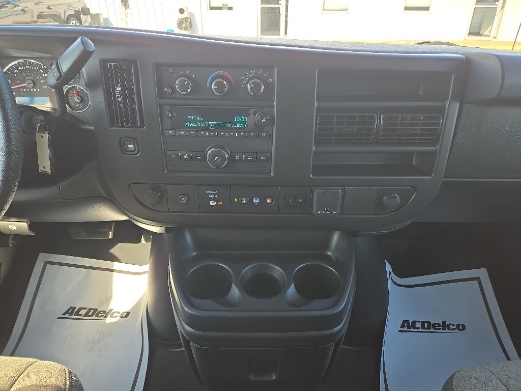 2021 Chevrolet Express Passenger 3500 LT