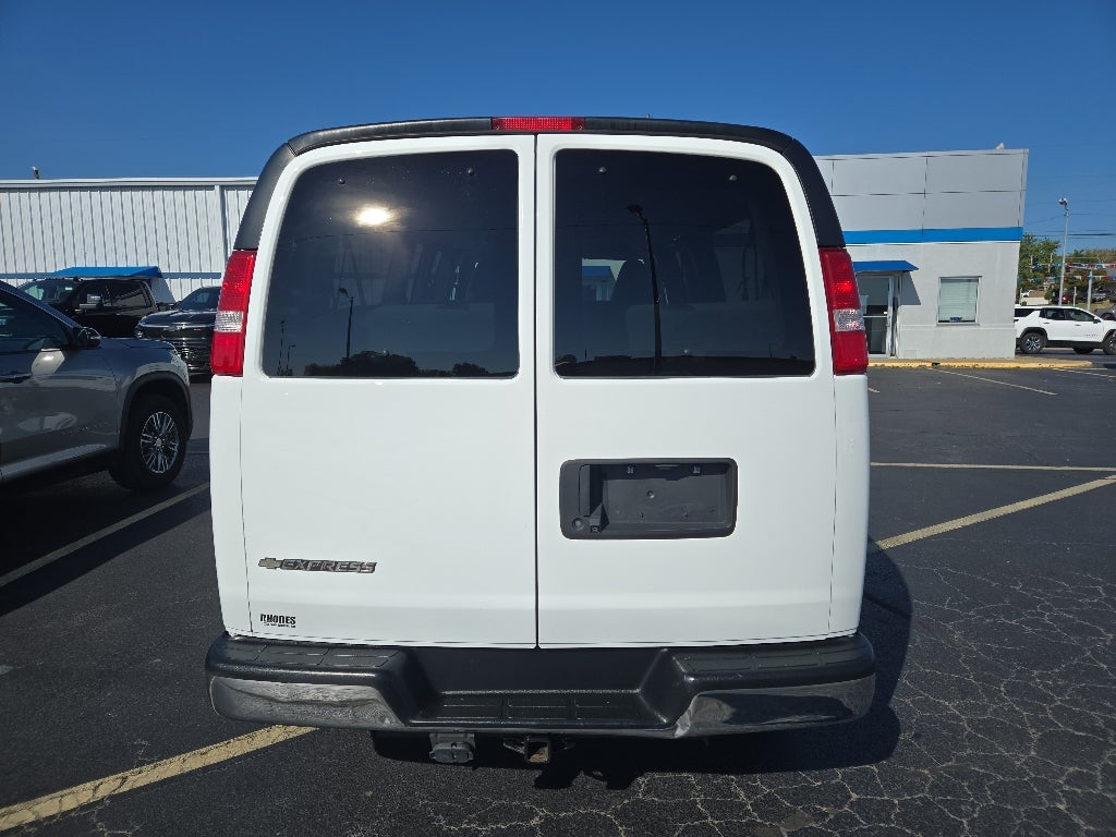 2021 Chevrolet Express Passenger 3500 LT