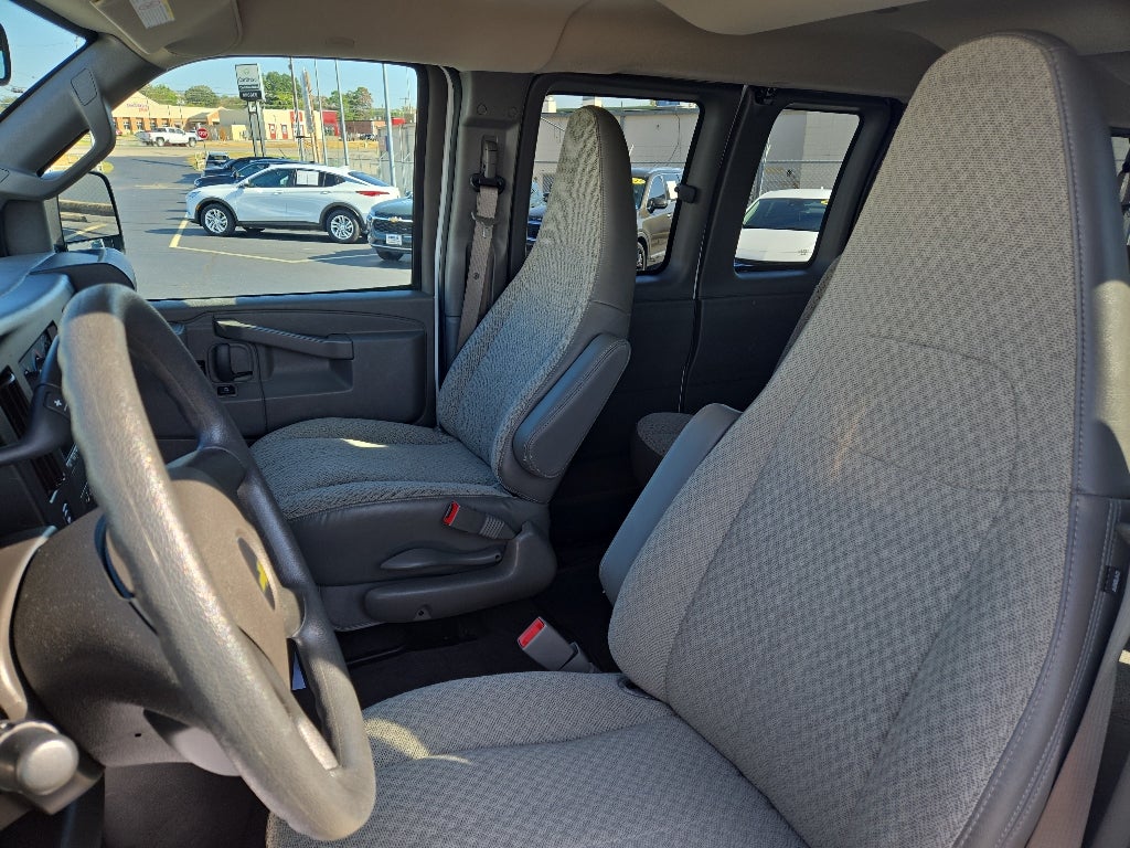 2021 Chevrolet Express Passenger 3500 LT