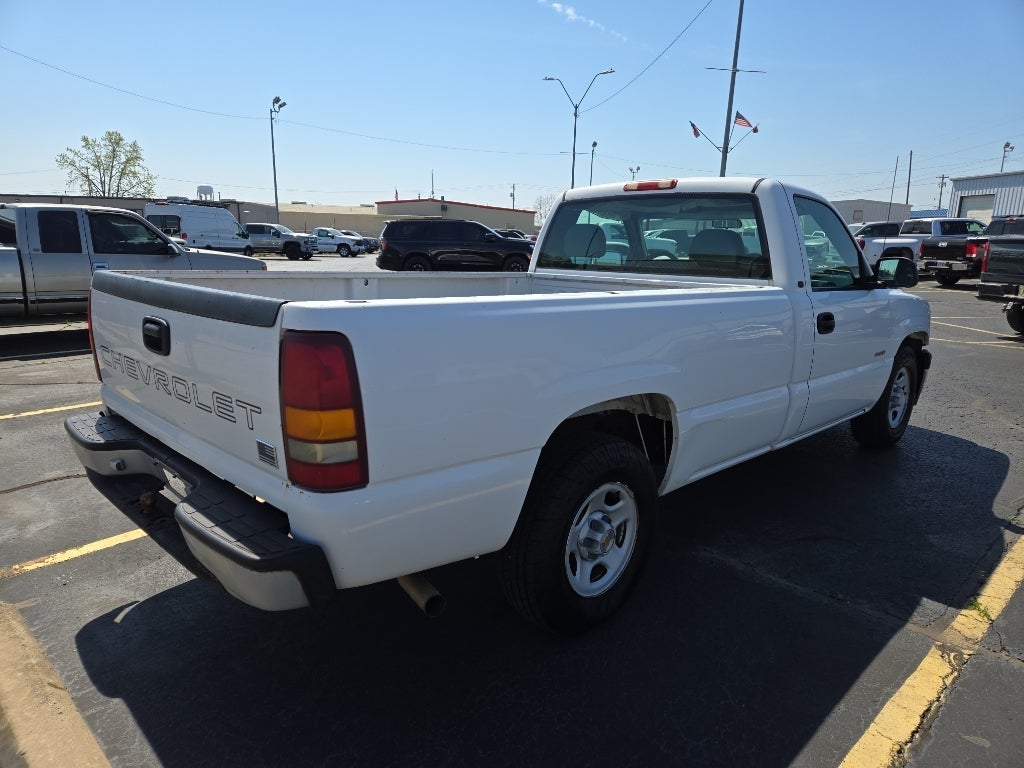 2001 Chevrolet Silverado 1500 Base