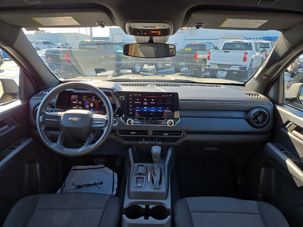 2024 Chevrolet Colorado WT