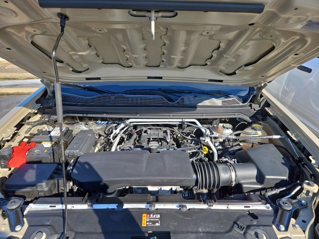 2024 Chevrolet Colorado WT