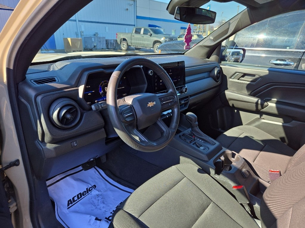 2024 Chevrolet Colorado WT