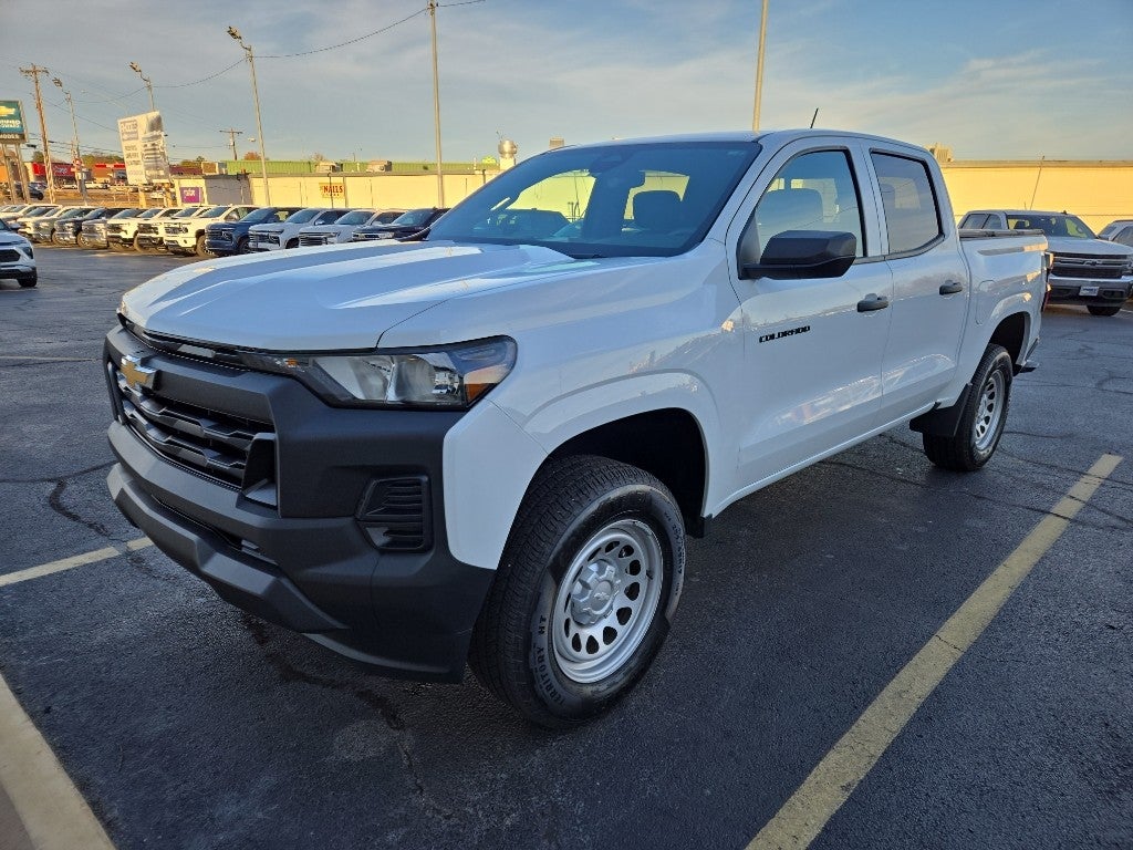 2024 Chevrolet Colorado WT
