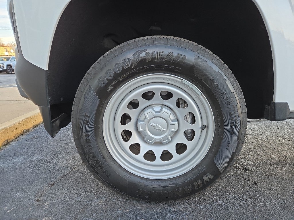 2024 Chevrolet Colorado WT