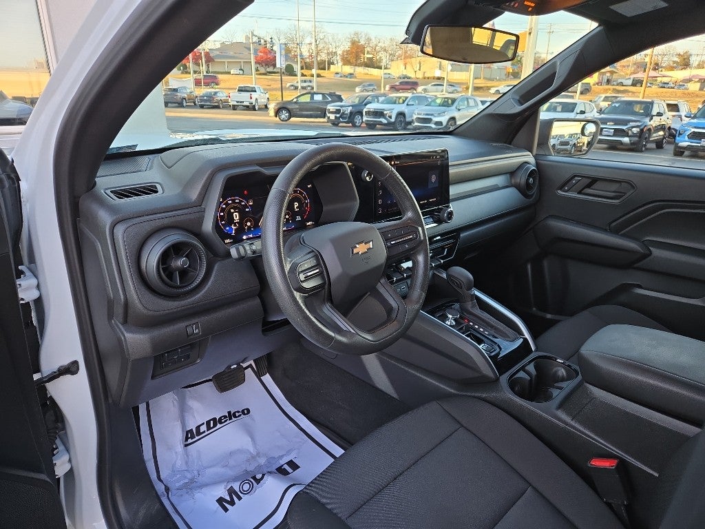 2024 Chevrolet Colorado WT