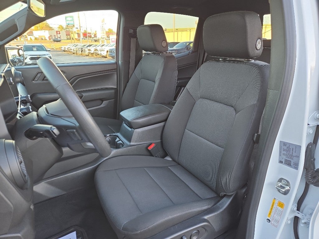 2024 Chevrolet Colorado WT