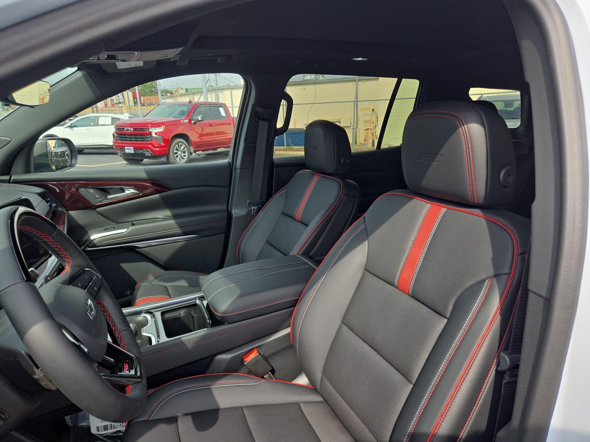 2027 Chevrolet Traverse RS