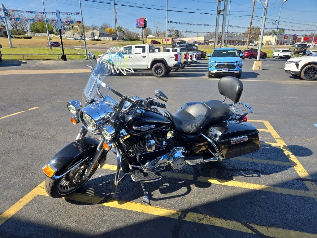 2012 HARLEY-DAVID FLHR SHRINE Base