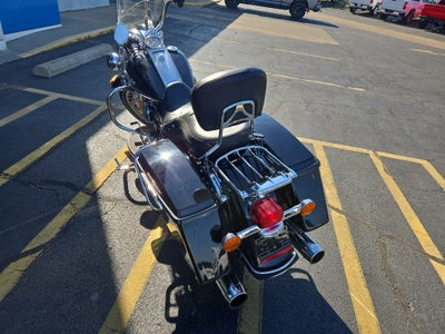 2012 HARLEY-DAVID FLHR SHRINE Base