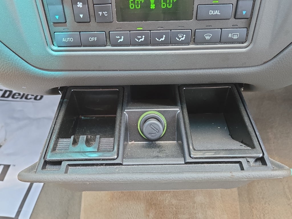 2006 Lincoln Town Car Signature Limited