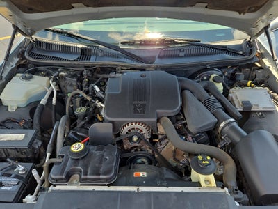 2006 Lincoln Town Car Signature Limited