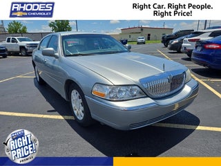 2006 Lincoln Town Car Signature Limited