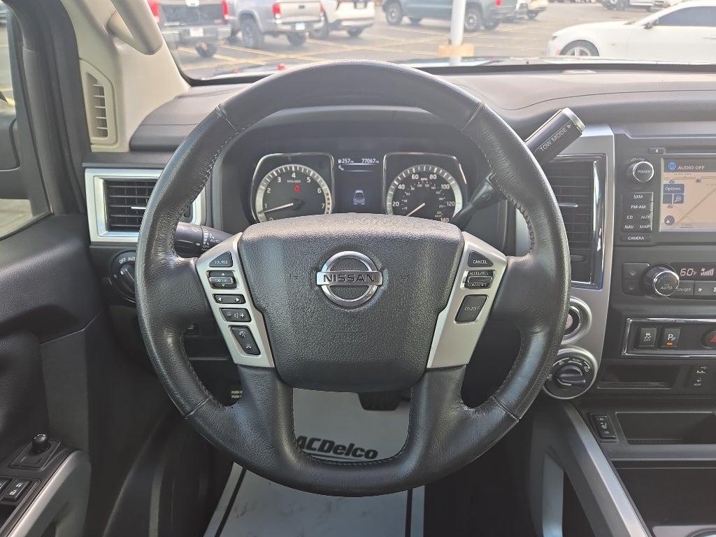 2018 Nissan TITAN SV