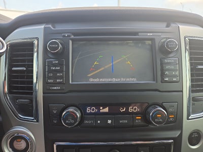 2018 Nissan TITAN SV