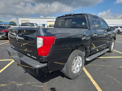 2018 Nissan TITAN SV