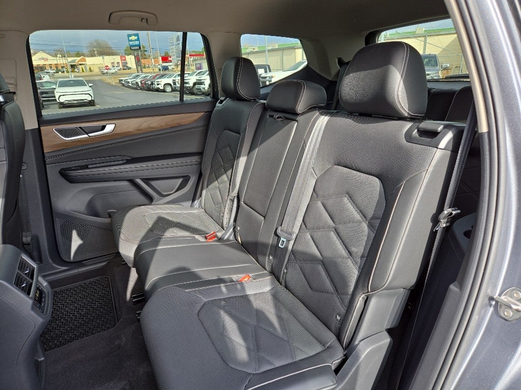 2024 Volkswagen Atlas 2.0T SE