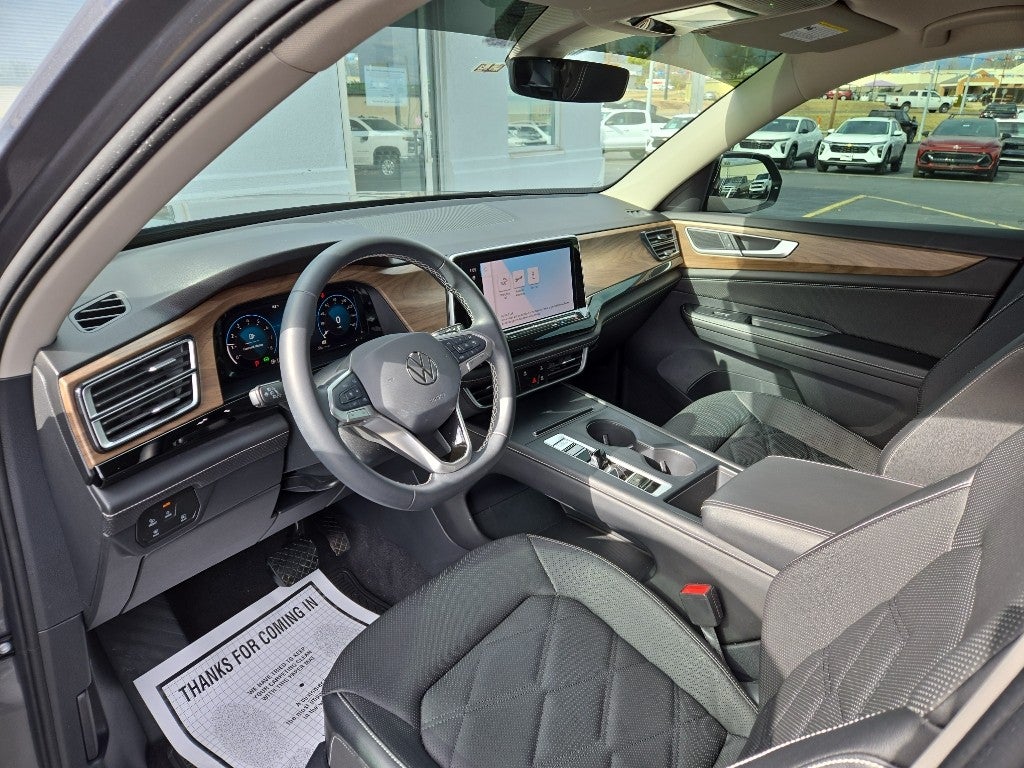 2024 Volkswagen Atlas 2.0T SE