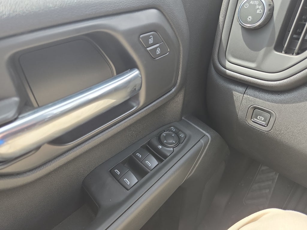 2026 Chevrolet Silverado 1500 Custom - Photo 17