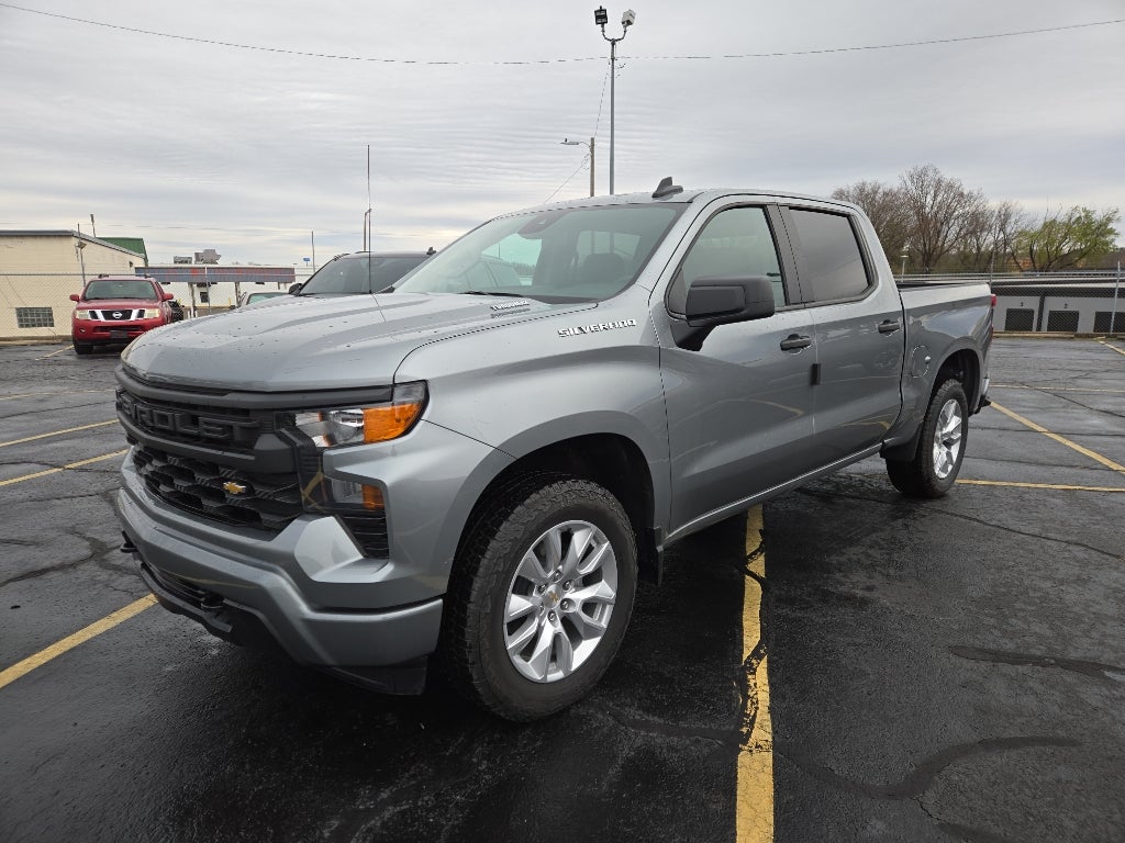 2025 Chevrolet Silverado 1500 Custom