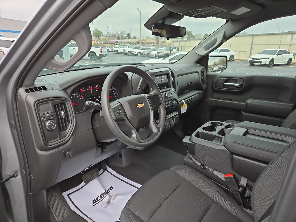 2025 Chevrolet Silverado 1500 Custom