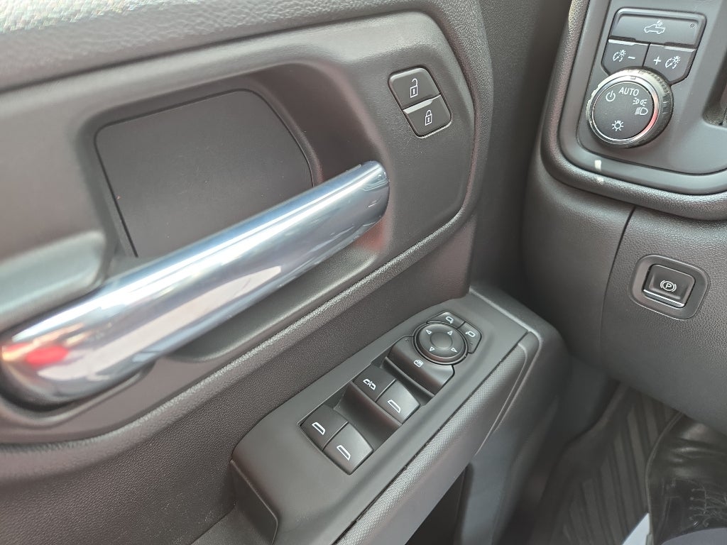 2022 Chevrolet Silverado 1500 Custom Trail Boss