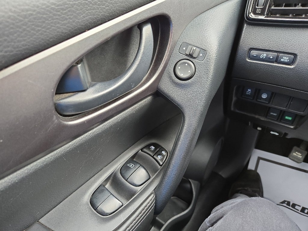 2022 Nissan Rogue Sport S FWD Xtronic CVT