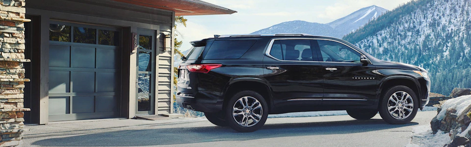 2021 Chevrolet Traverse Alternate Hero